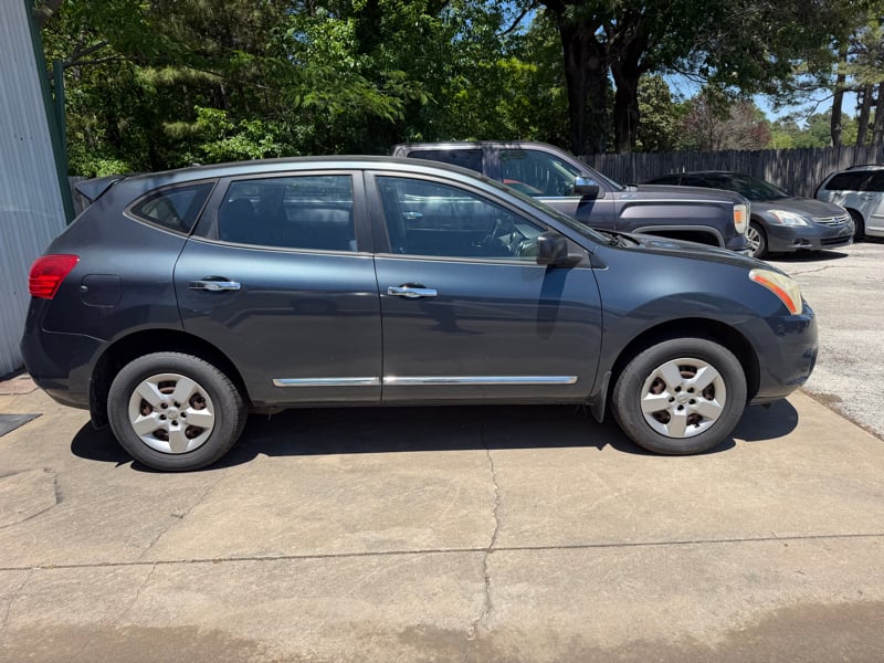 2013 Nissan Rogue S FWD's photo